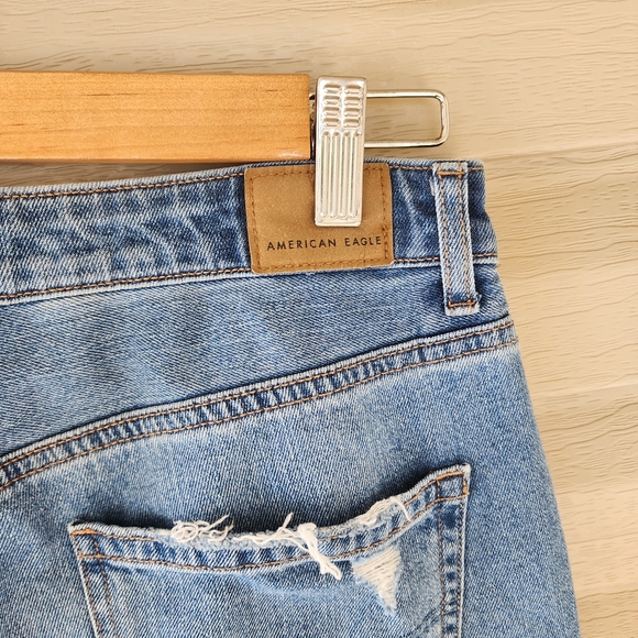 American Eagle mom distressed jeans size 6 - Picture 11 of 13